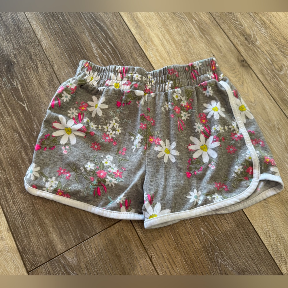 Girls love republic floral shorts- 6X